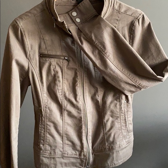 Jacket - Picture 4 of 4